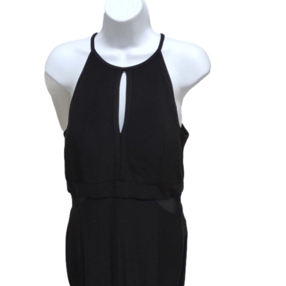 Xscape Black Sleeveless Gown with Zipper & Slit, Size 10 - Picture 2 of 9